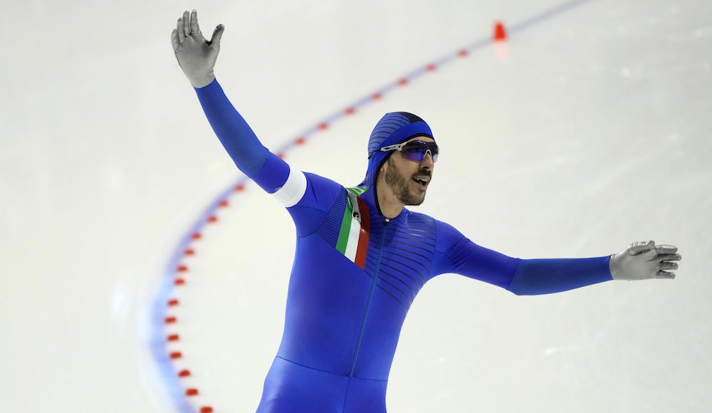 Mondiali su singole distanze, Ghiotto Show: oro nei 10.000 metri e nuovo record italiano