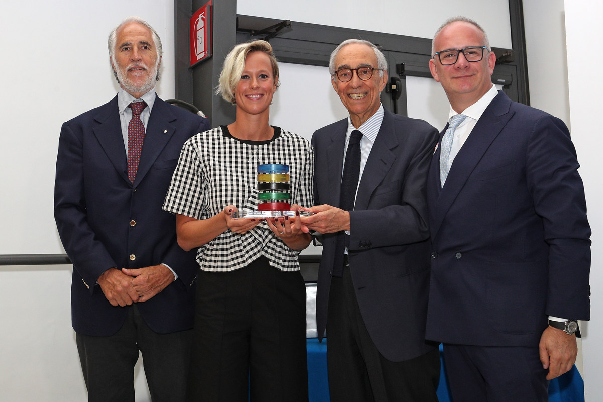 Consegnato il "Premio Onesti" 2018 a Federica Pellegrini