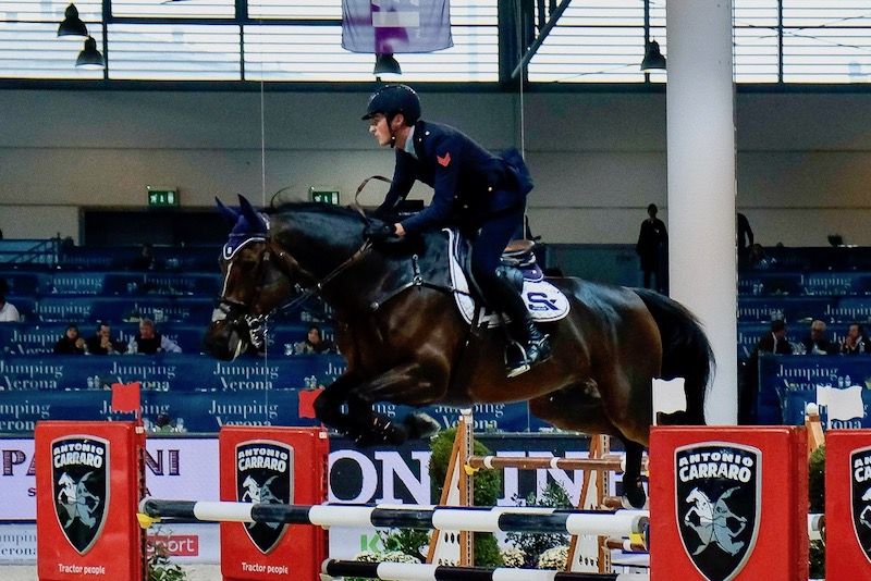 FEI World Cup di salto ostacoli, 2° posto per Lorenzo De Luca in Francia