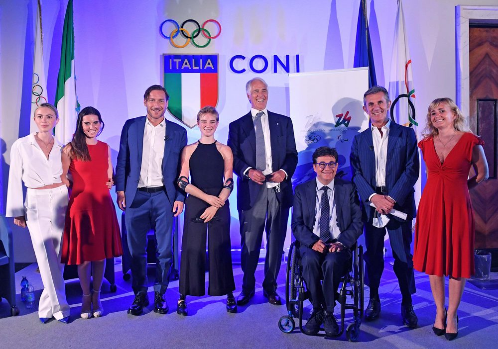 Milano Cortina 2026, Bebe Vio e Totti nuovi Ambassador. Protocollo con il Ministero dell'Istruzione per la mascotte dei Giochi