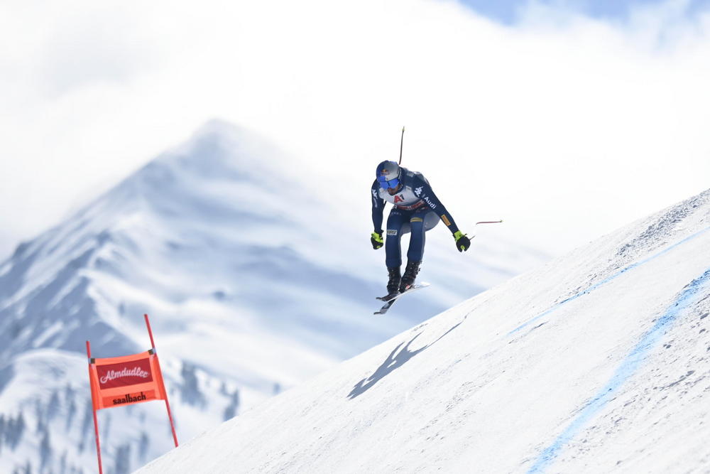 Coppa del Mondo a Kitzbuehel, primo podio stagionale per Paris: 3° nella discesa sulla Streif