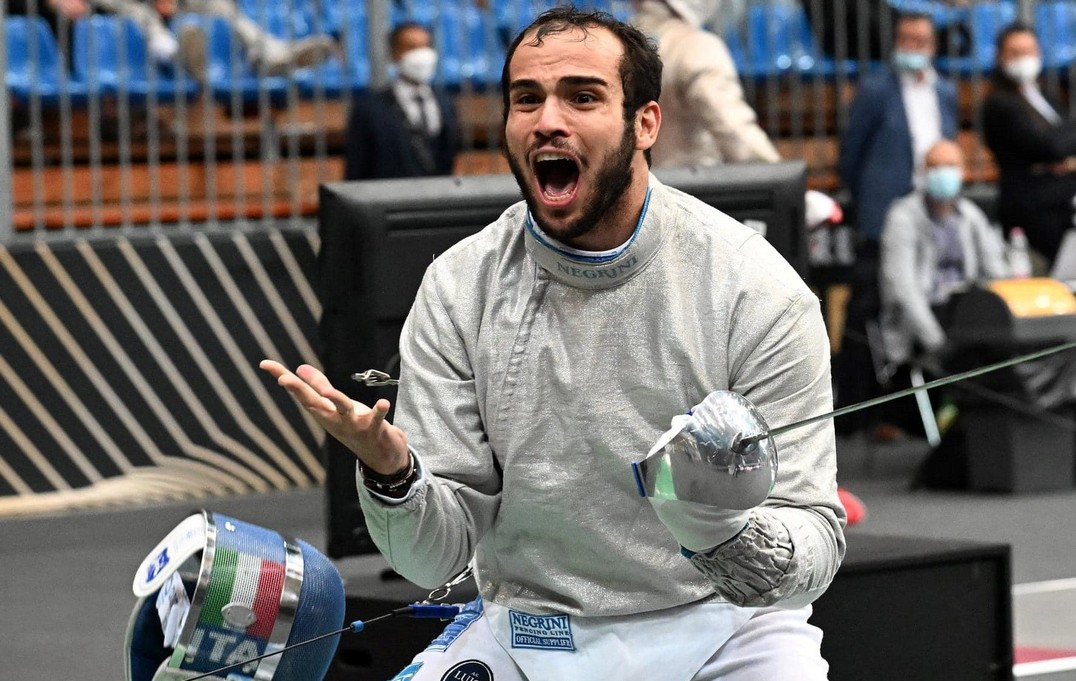 Coppa del Mondo Sciabola: Luca Curatoli è secondo a Budapest! Ai piedi del podio Gigi Samele. A Istanbul Criscio migliore delle Azzurre 