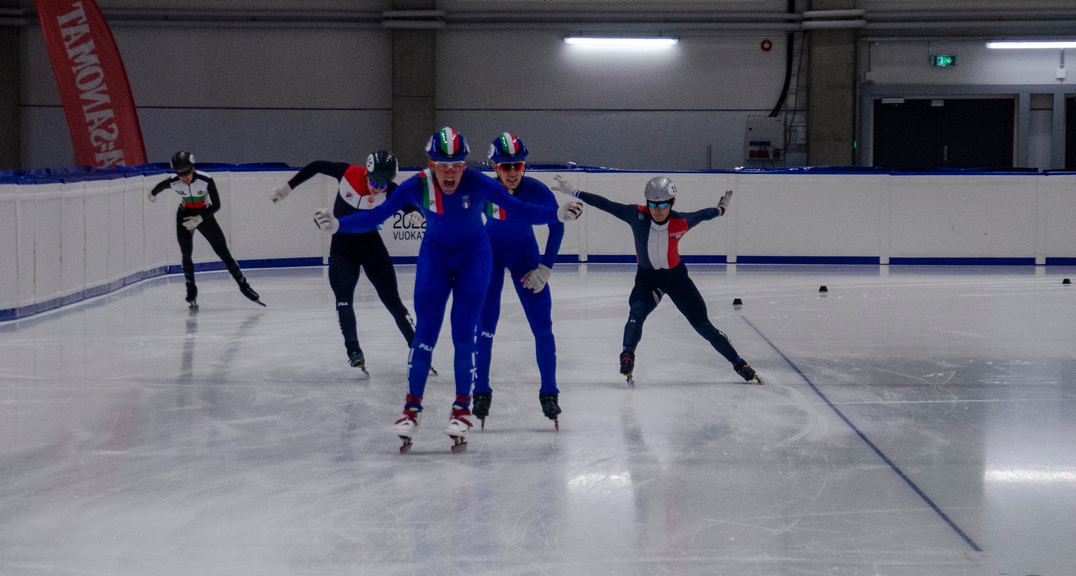 Doppietta azzurra nello short track: Loreggia vince l’oro Previtali l’argento nei 1500. Nadine Laurent di bronzo nel fondo 