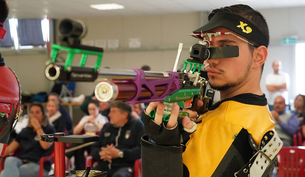 Mondiali del Cairo: Danilo Dennis Sollazzo conquista argento e carta olimpica per l’Italia nella carabina 10 metri