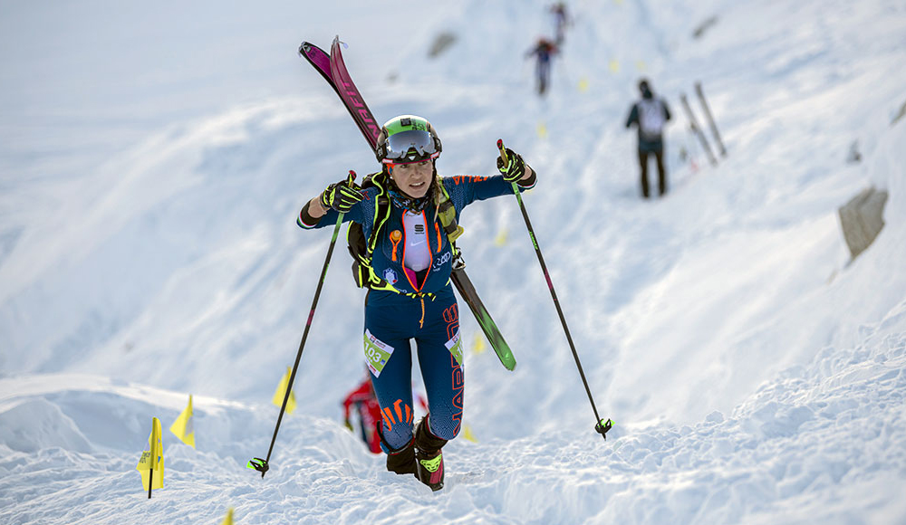 images/1-Primo-Piano-2022/De_Silvestro_Alba_sci_alpinismo.jpg