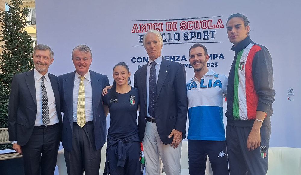 Al via progetto "Amici di scuola e dello sport", Malagò: "Con Esselunga una lunga volata fino a Milano Cortina 2026"