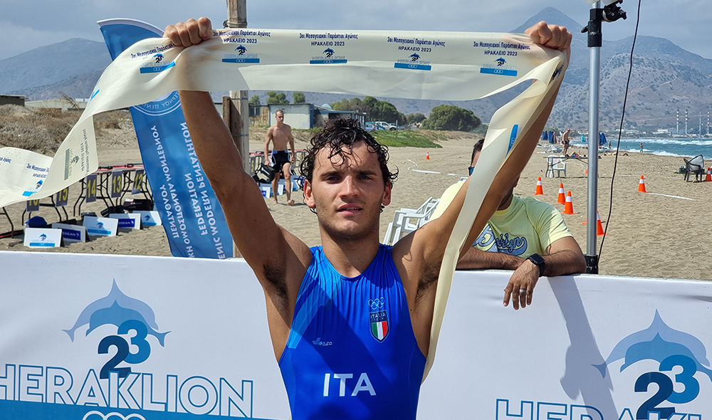 L'oro di Tromboni e l'argento di Rinaudo nel triathle prime medaglie azzurre. In serata la Cerimonia di apertura