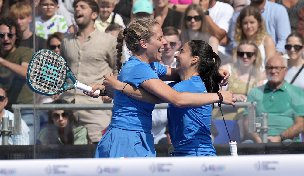 La prima volta del padel: medaglia di bronzo per Chiara Pappacena e Giulia Sussarello a Cracovia