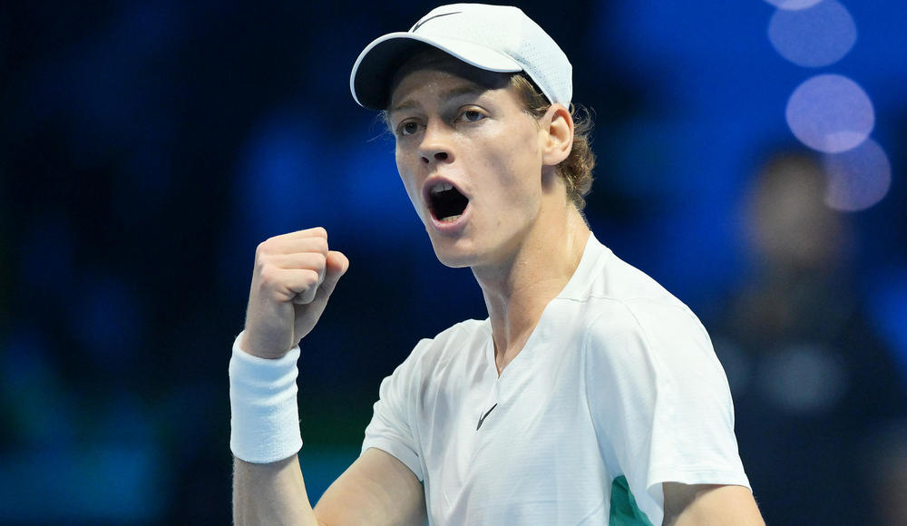 Sinner annienta Medvedev e fa sognare l'Italia: si giocherà il titolo alle ATP Finals