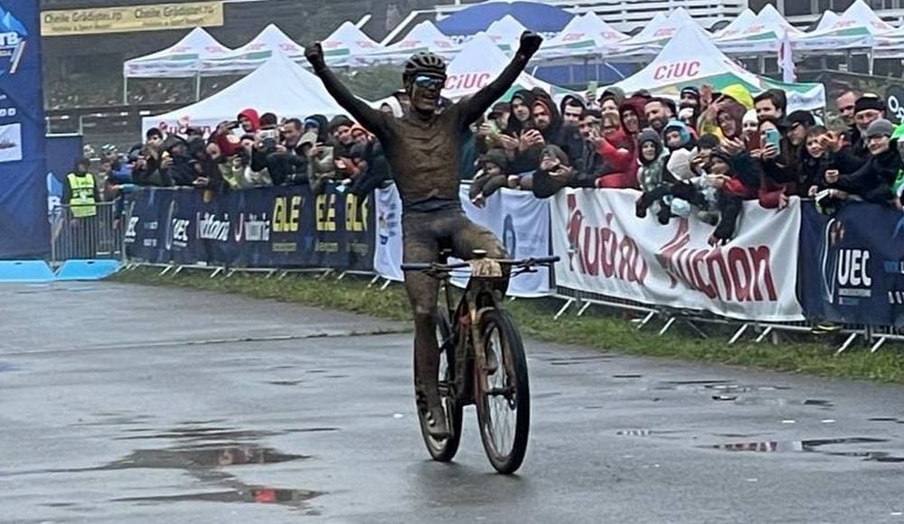 Cross-country: Simone Avondetto conquista l'oro agli Europei nel fango di Cheile Grădiștei