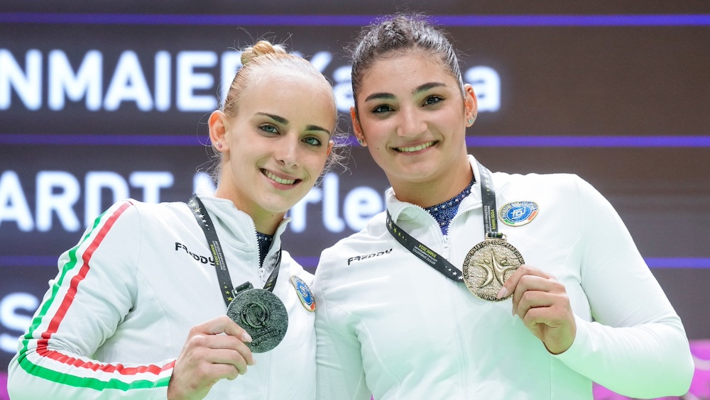 Europei di Rimini, storica doppietta azzurra nel concorso generale: oro a Manila Esposito, argento ad Alice D’Amato