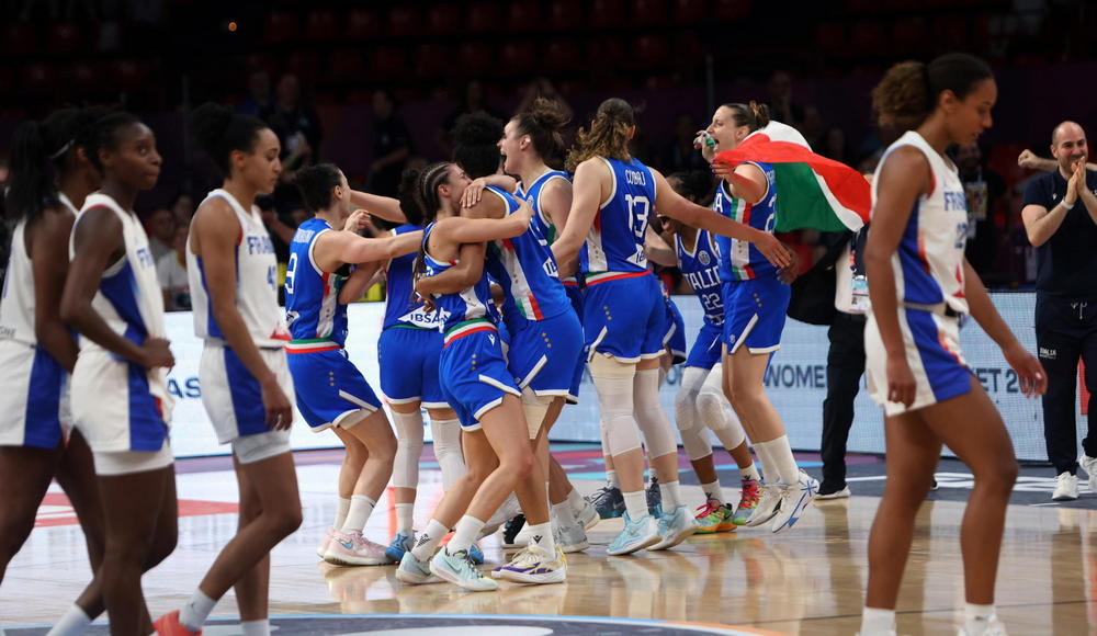 Europei, le azzurre tornano sul podio dopo 30 anni: battuta 69-54 la Francia nella finale per il bronzo