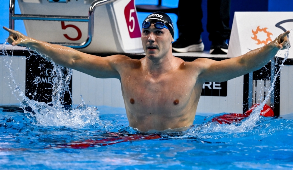 Simone Cerasuolo è il nuovo re dei 50 rana: storica medaglia d'oro per l'Italia ai Mondiali di Singapore Simone Cerasuolo è il nuovo re dei 50 rana: storica medaglia d'oro per l'Italia ai Mondiali di Singapore