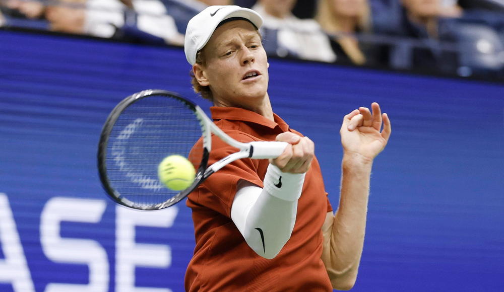 US Open: Sinner perde in quattro set la finale contro Alcaraz e cede la vetta del ranking mondiale