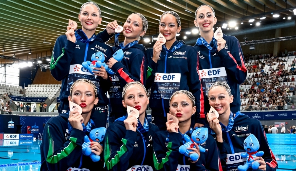 images/1-Primo-Piano-2026/Azzurre_Acrobatico_Paris.jpg