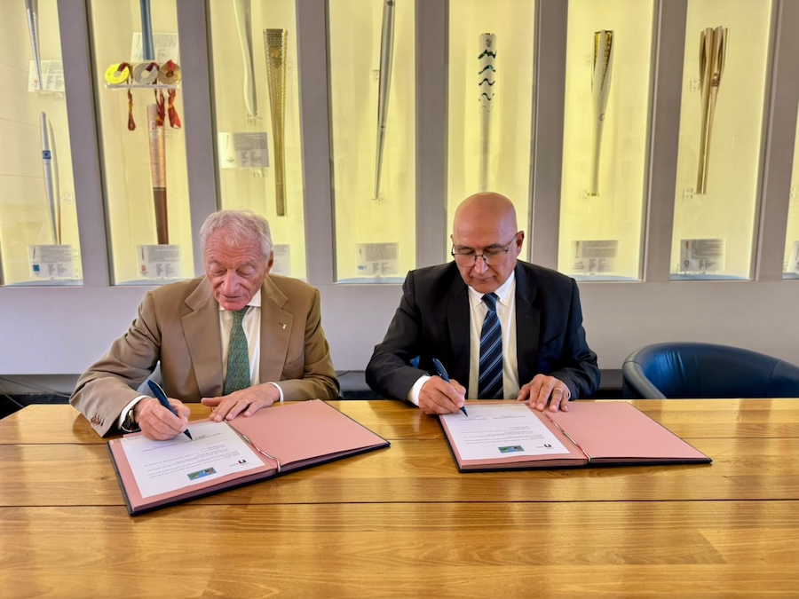 Buonfiglio firma Fondazione Citta della Speranza