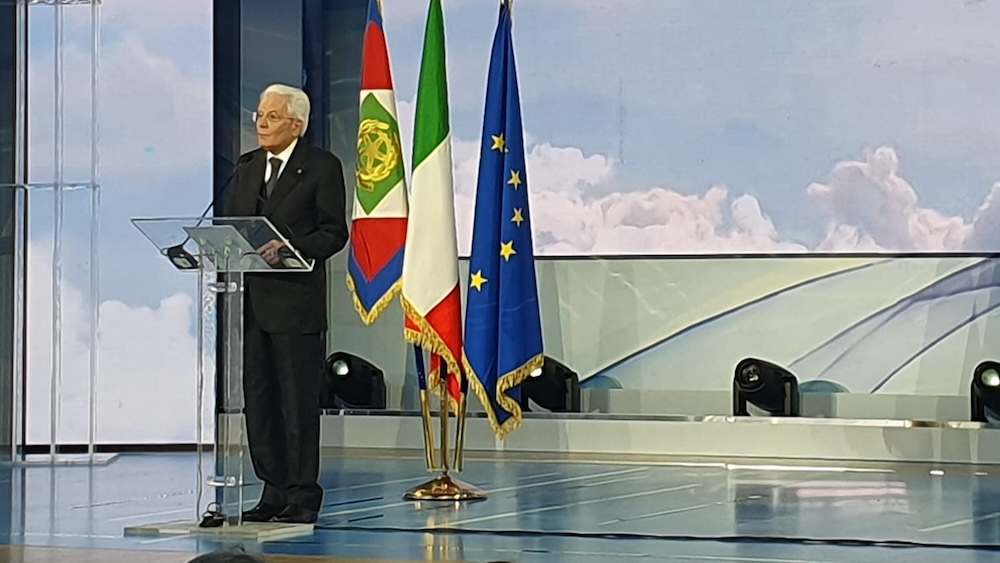 Mattarella all’inaugurazione dell’anno scolastico: “La società ha bisogno della scuola”. Presenti Lollobrigida, Furlani, Bossolo e Ranieri