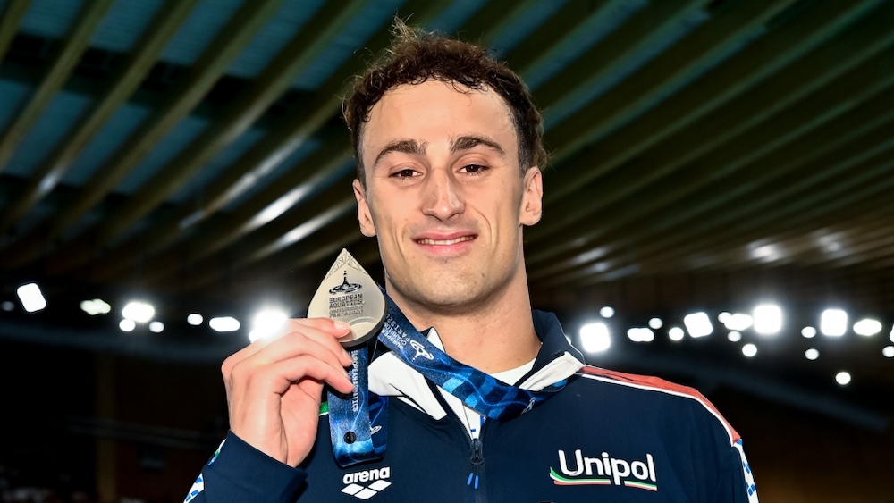 Parigi: l’Italia stappa gli Europei di nuoto con la medaglia d’argento di Alberto Razzetti nei 400 misti