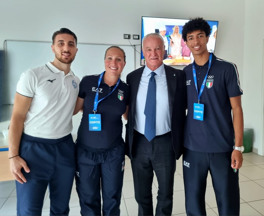 Sportivi a inaugurazione anno scolastico