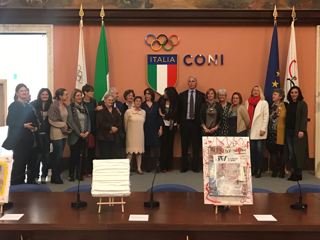 Malagò visita la mostra per la Giornata Internazionale della donna