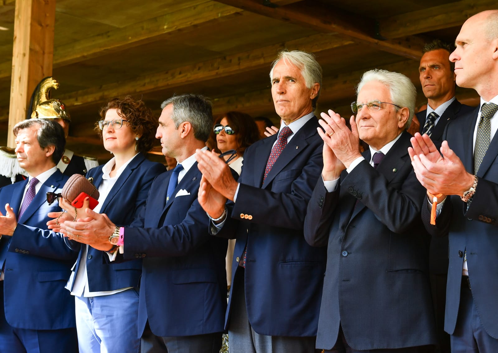 Piazza di Siena 'tricolore' per il Presidente della Repubblica Mattarella