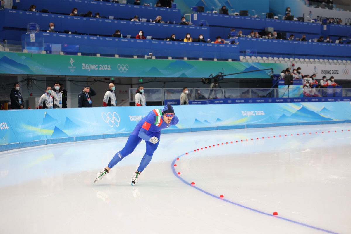 Davide Ghiotto di bronzo nei 10000 metri a Pechino 2022. Italia Team a 9 medaglie