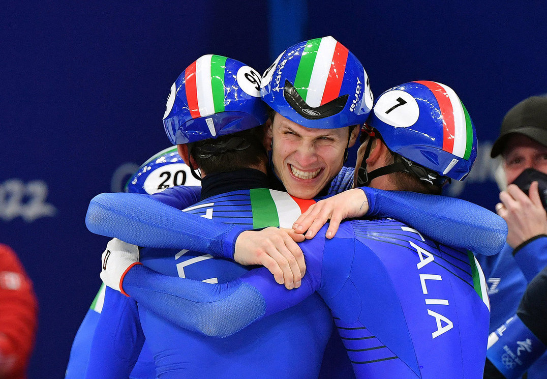 Staffetta maschile bronzo al fotofinish, quattordicesima medaglia Italia Team. Malagò: "Complimenti ragazzi ci avete creduto come me. Un bronzo che mi da soddisfazione perché è il mio 100° "