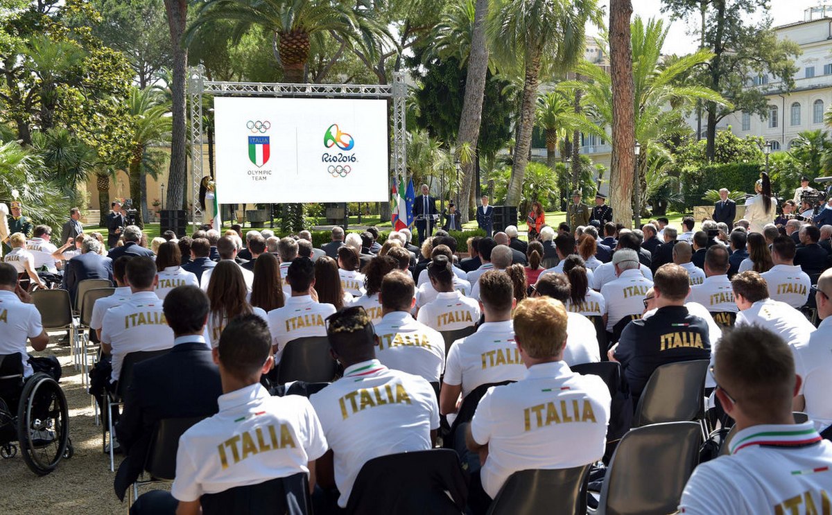 160622 020 consegna tricolore foto mezzelani gmt 20160622 1104567093