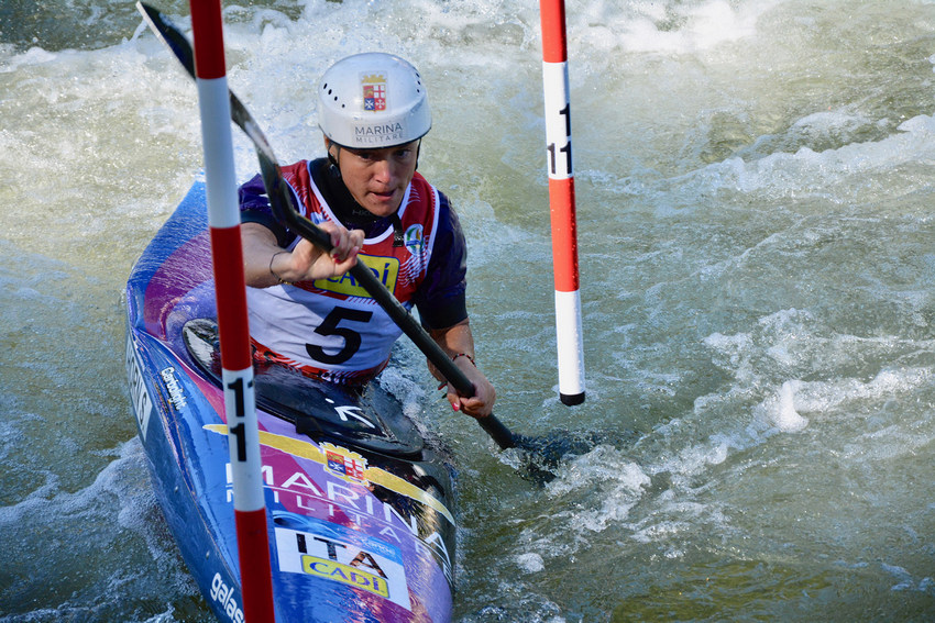 Mondiali Canoa Kayak Slalom: Stefanie Horn conquista la carta olimpica nel K1. Ai Giochi 135 azzurri