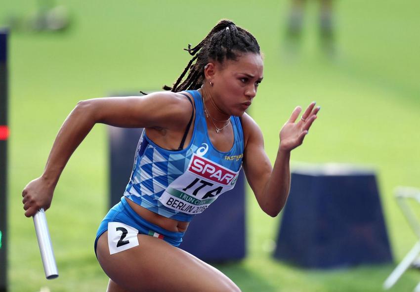 images/1Primo_Piano_2019_seconda/atletica1_staffetta.jpg