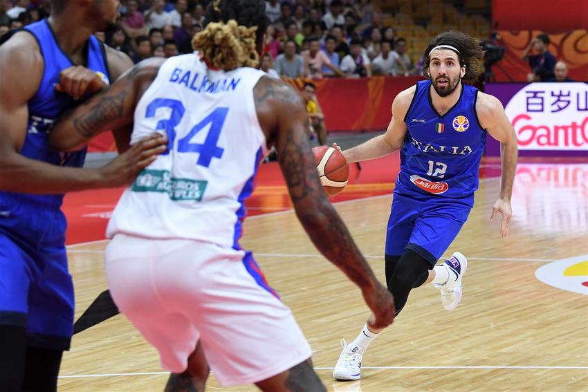 images/1Primo_Piano_2019_seconda/basket2.jpg