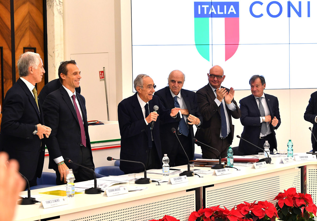 images/1Primo_Piano_2019_seconda/consiglio_nazionale_mezzelani_gmt011.jpg