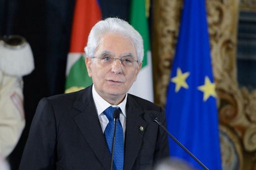 images/1Primo_Piano_2020/mattarella1.jpg