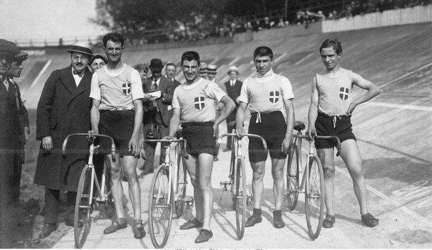 Quattro pistard azzurri centrano l’oro tra pugni e ricorsi