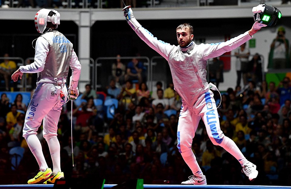 Coppa del Mondo, fiorettisti in pedana a Tokyo. Azzurre della spada impegnate in Cina