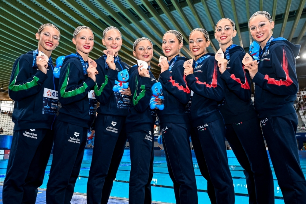 Azzurre_Acro_Paris_2.jpg