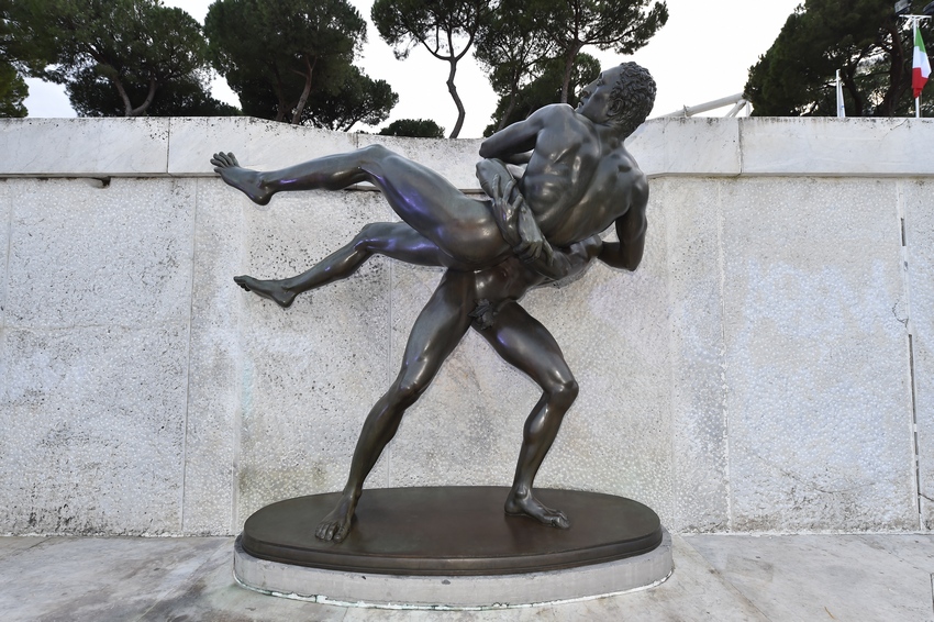 Bronze sculptures by Bellini in Stadio dei Marmi restored. Malagò and Miglietta "Proud of this operation"