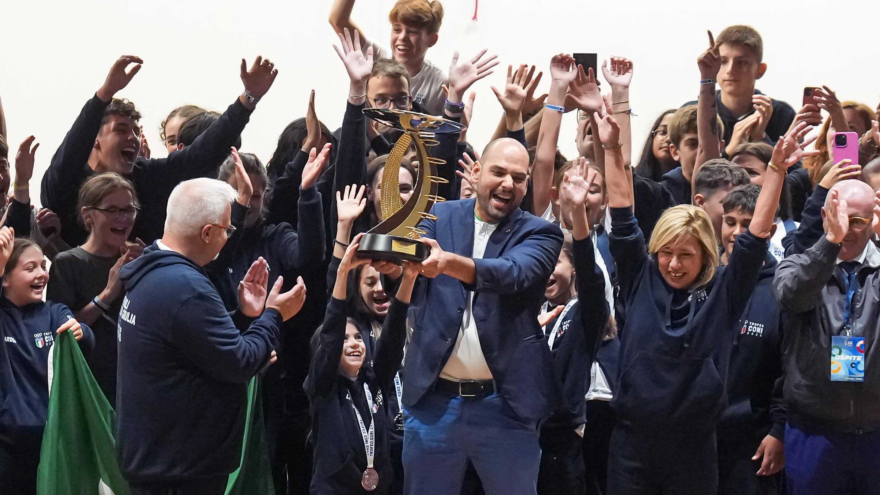 images/Trofeo_CONI_2025.jpeg