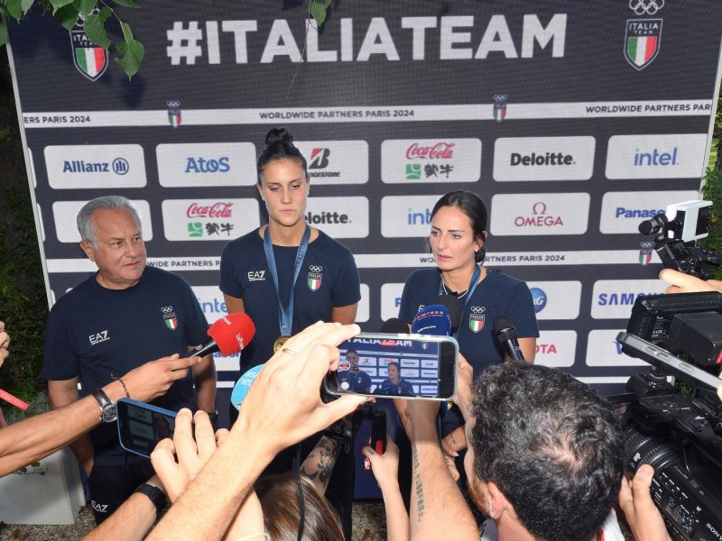 oro volley foto mezzelani gmt056 oro volley foto mezzelani gmt056