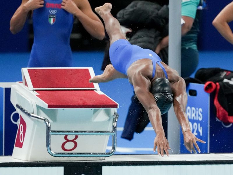 nuoto staffetta dx100m stile libero sfe06358 copia simone ferraro ph nuoto staffetta dx100m stile libero sfe06358 copia simone ferraro ph