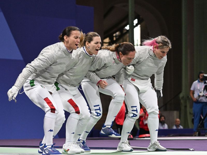 scherma sciabola femminile a squadre ph augusto bizzi agu scherma sciabola femminile a squadre ph augusto bizzi agu