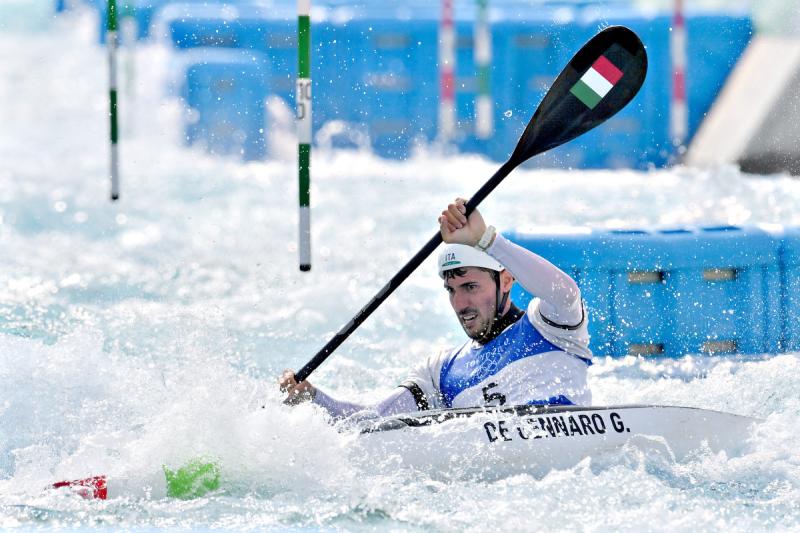 CANOA M de GENNARO foto Simone Ferraro GMT SFA_4451 copia CANOA M de GENNARO foto Simone Ferraro GMT SFA_4451 copia