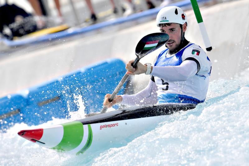 CANOA M de GENNARO foto Simone Ferraro GMT SFA_4508 copia CANOA M de GENNARO foto Simone Ferraro GMT SFA_4508 copia