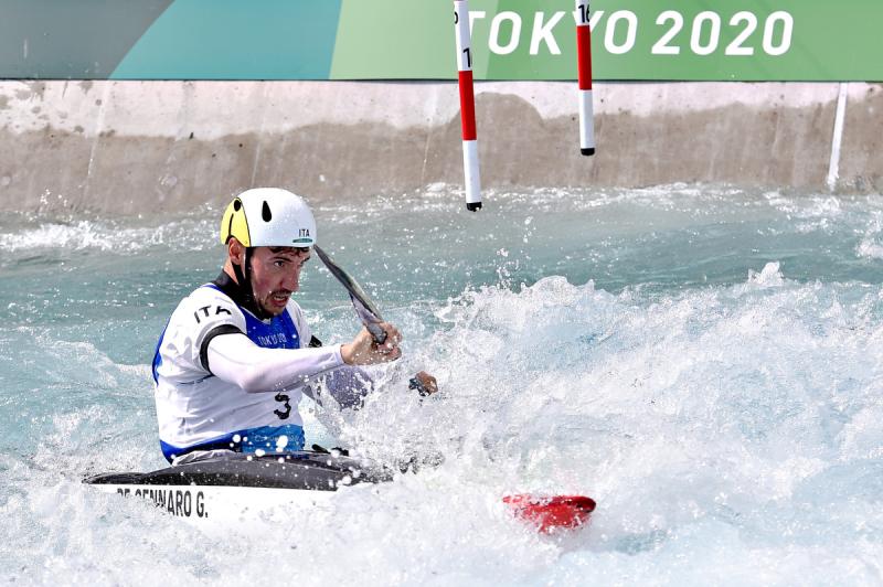CANOA M de GENNARO foto Simone Ferraro GMT SFE_9116 copia CANOA M de GENNARO foto Simone Ferraro GMT SFE_9116 copia