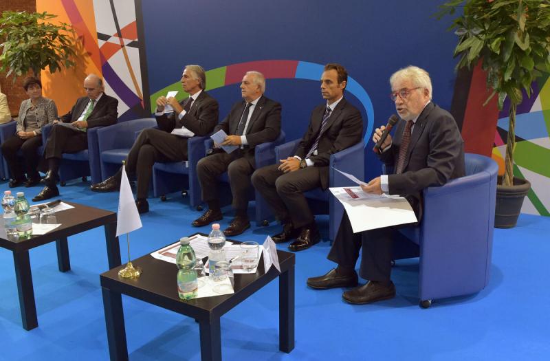 50anniscuolasportversotokiomezzelanigmt116 50anniscuolasportversotokiomezzelanigmt116