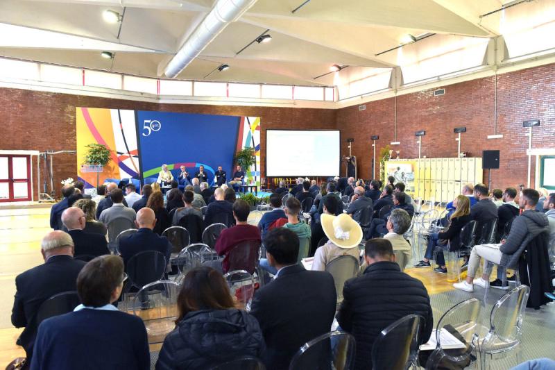 50anniscuolasportversotokiomezzelanigmt213 50anniscuolasportversotokiomezzelanigmt213