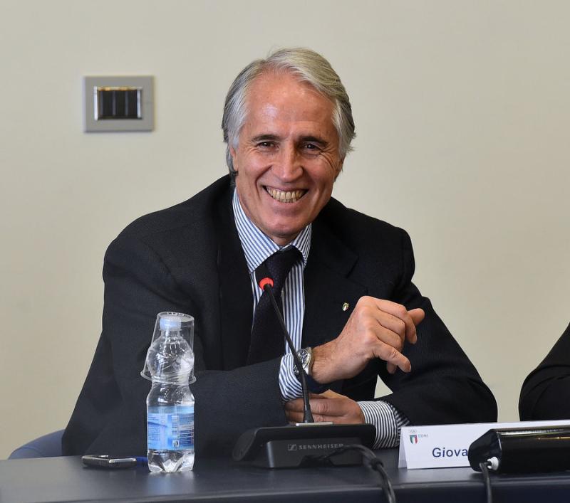 dhlmezzelanigmt121 dhlmezzelanigmt121