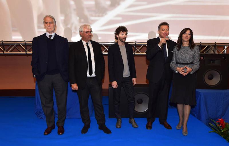 01 menneagmt008 01 menneagmt008