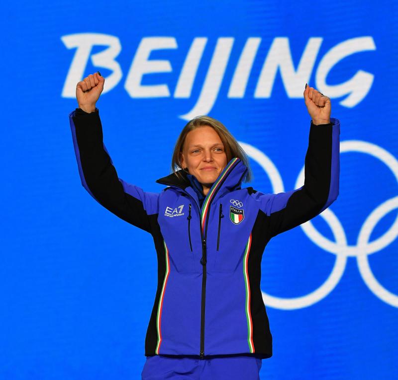 premiazione arianna fontana  foto mezzelani gmt003 premiazione arianna fontana  foto mezzelani gmt003