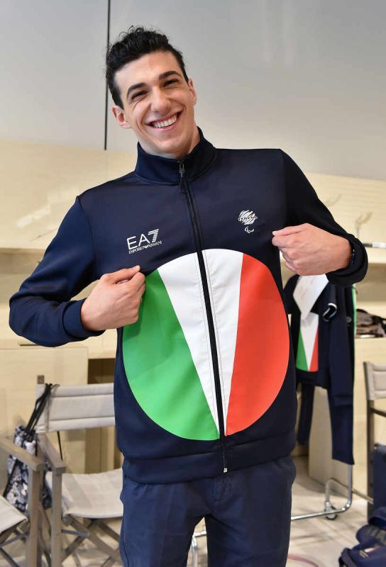 armanifotomezzelanigmtsport060 armanifotomezzelanigmtsport060